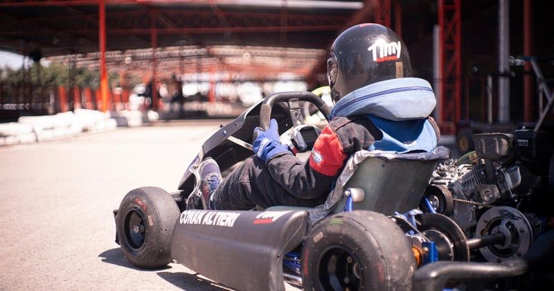 Kart loisir ou compétition : quelles différences pour bien choisir ?